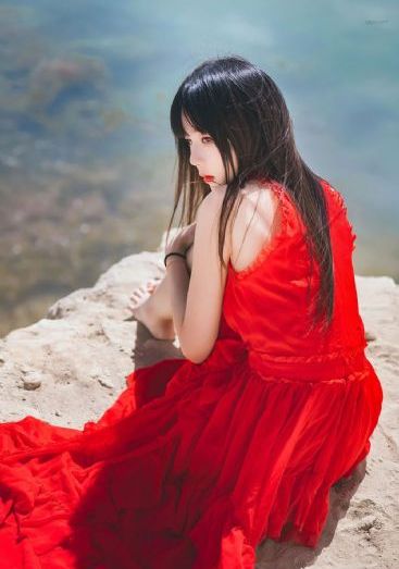 不扣钮扣的女子孩_国产剧神马影院在线